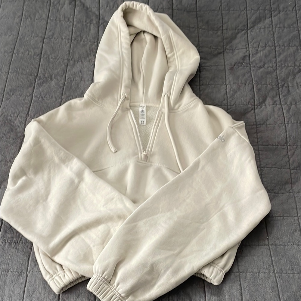 Women's Cream Hoodie Sweater